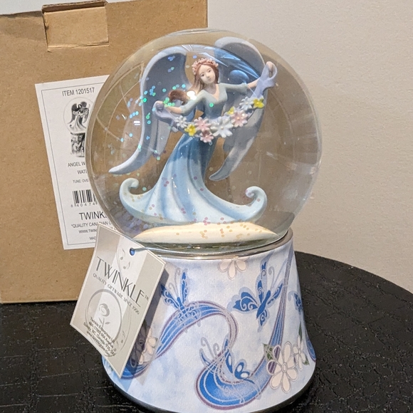 TWINKLE | musical waterglobe - Picture 4 of 8